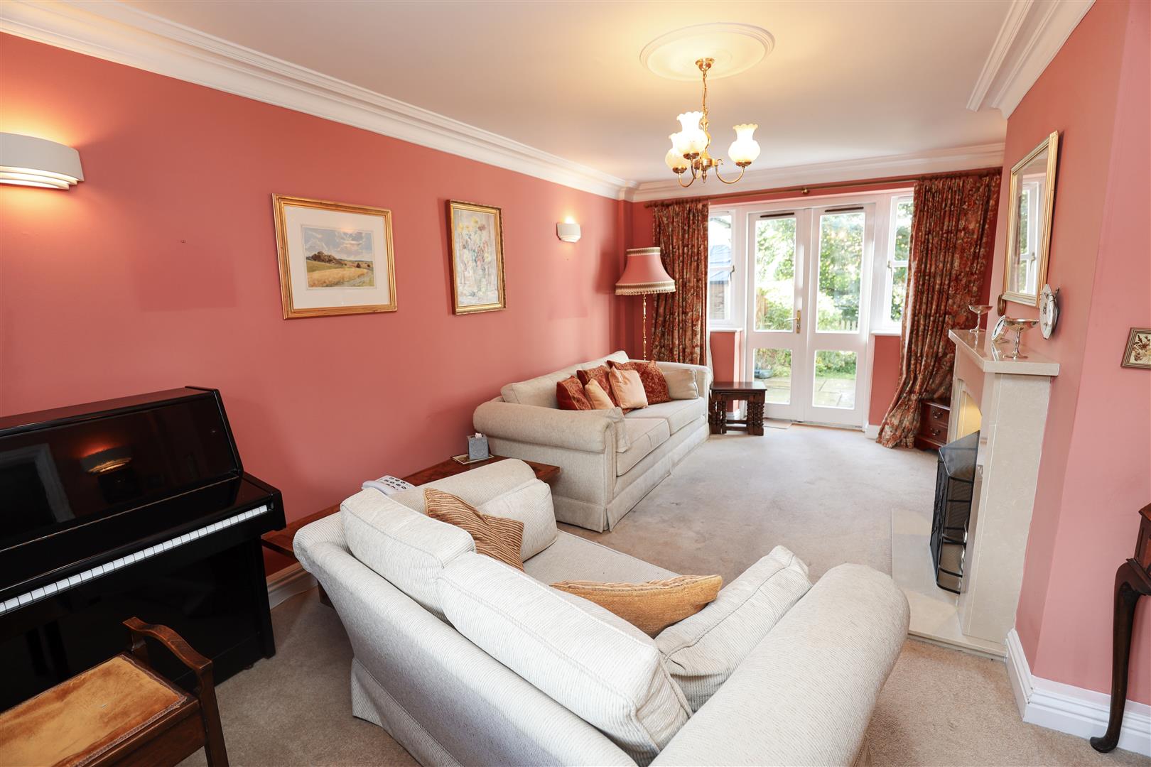 2 Castle Mews, Llanblethian, Cowbridge, Vale of Glamorgan, CF71 7FA